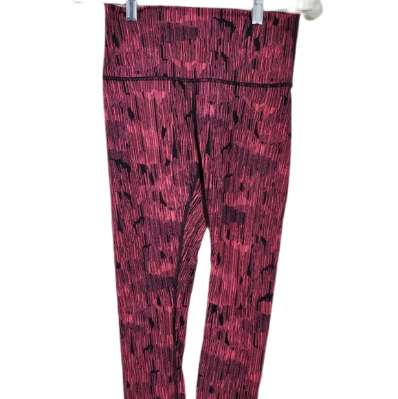 COPY - Lululemon High Times Pant. Size 6 - Picture 3 of 8